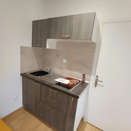 Apartment Neuf Des Amandines *